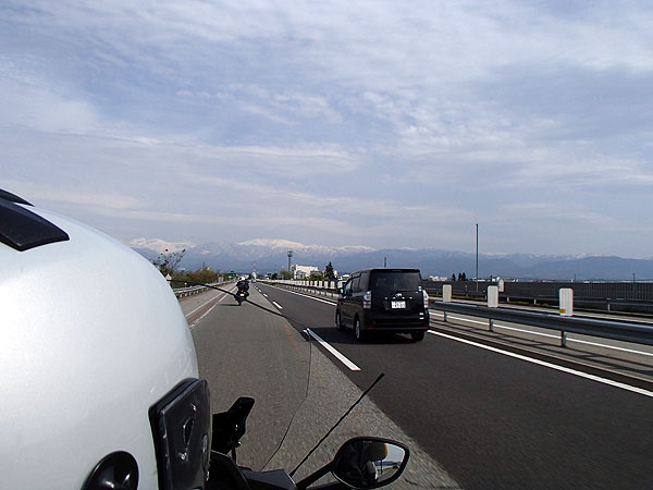 立山連峰の雄姿
